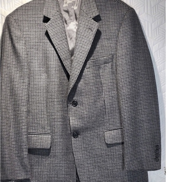 Men's Grey Houndstooth Blazer - Classic Tailored Jacket